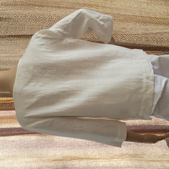 NWOT Orvis 100% Linen top - Picture 3 of 4